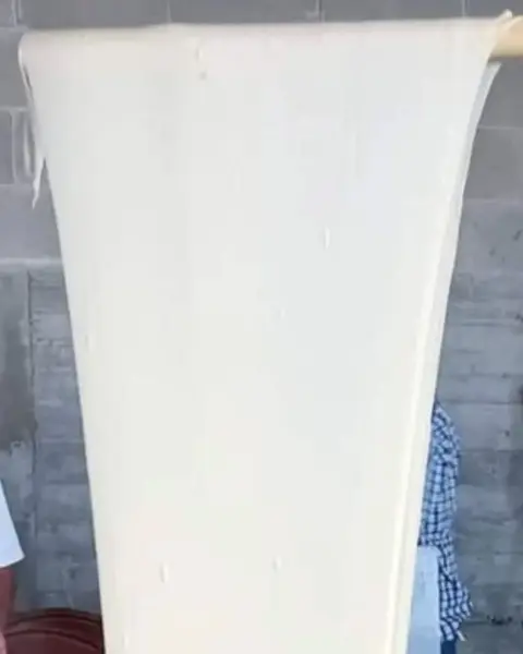 Sfoglia di pasta fresca tirata a mano
